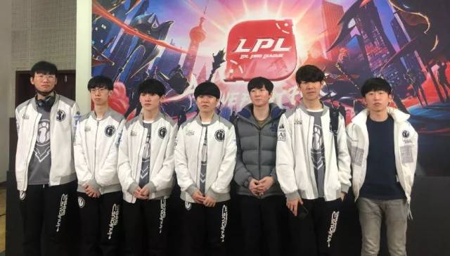 老将虽然已 老将虽然已